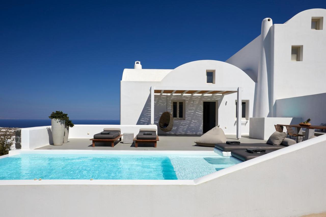 White & Co Exclusive Island Pírgos